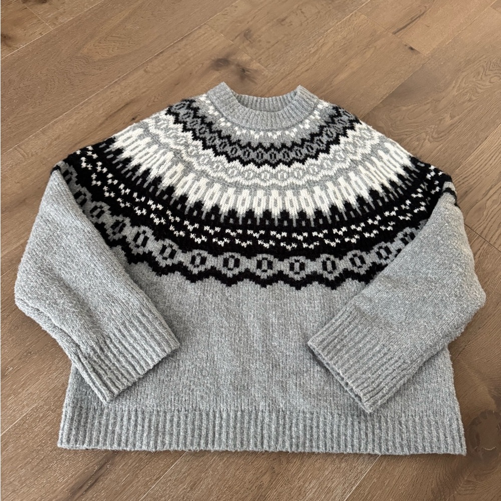 Universal Thread Charcoal Knit Sweater